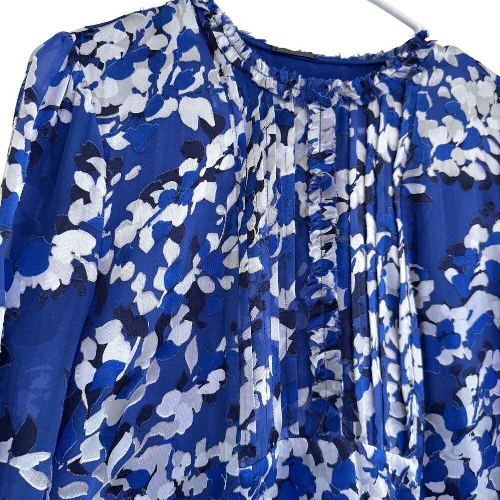 Women’s Elie Tahari Blue White Floral Silk Blend Ruffle Blouse Size Small - Picture 2 of 12